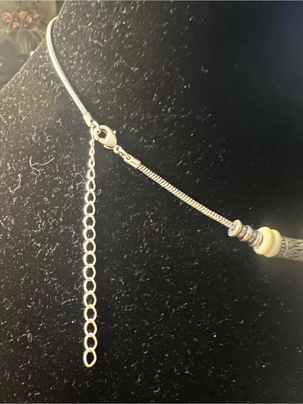 Source Unknown Silver-Tone Necklace with Beige Accents
